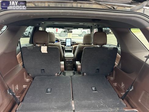 Used 2022 Ford Explorer King Ranch AWD/4WD image 32