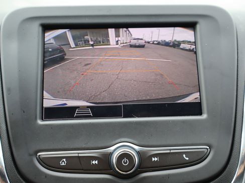 Used 2024 Chevrolet Equinox LT w/ LPO, Floor Liner Package FWD image 26