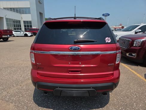 Used 2011 Ford Explorer XLT w/ 202A Rapid Spec Order Code AWD/4WD image 4