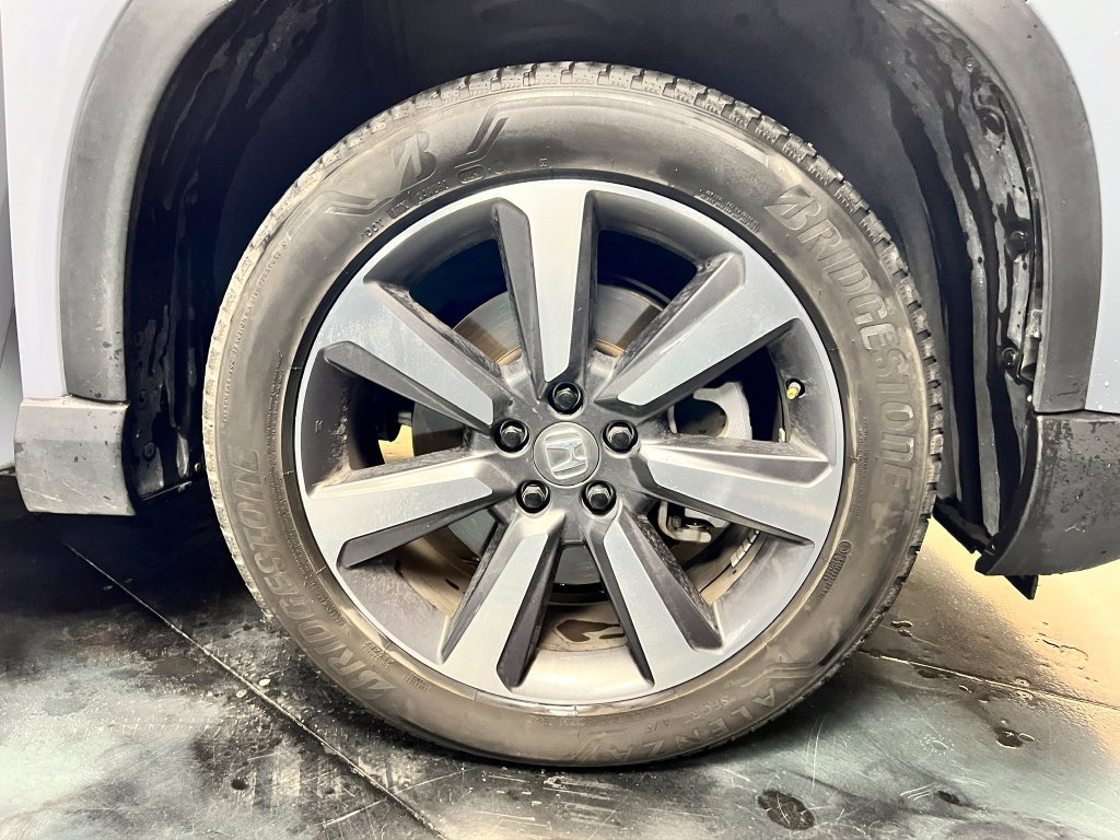 Used 2025 Honda Pilot Elite image 25