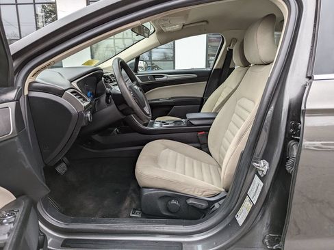 Used 2017 Ford Fusion S FWD image 12