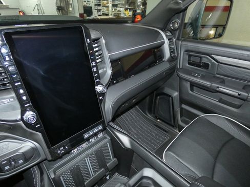 New 2026 RAM 3500 Limited image 12