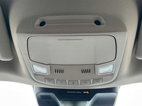 Used 2024 Ford Expedition XLT AWD/4WD image 33