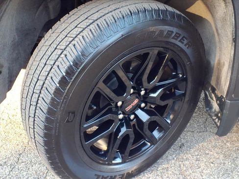 Certified 2024 GMC Sierra 1500 Elevation image 3