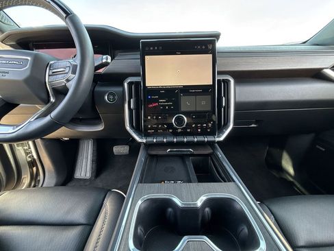 Used 2024 GMC Acadia Denali w/ Super Cruise Package image 20