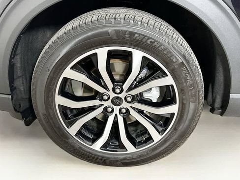 Certified 2022 Ford Explorer ST-Line w/ Class IV Trailer Tow Package image 8