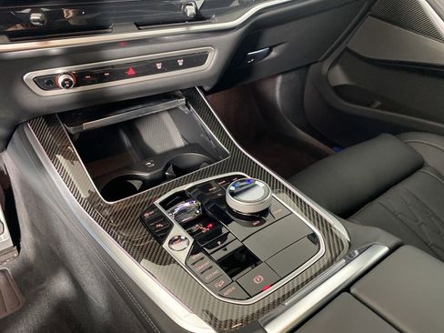 New 2026 BMW X5 M60i image 17