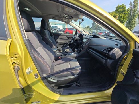 Used 2022 Subaru Crosstrek 2.0i Premium w/ Moonroof Package image 11