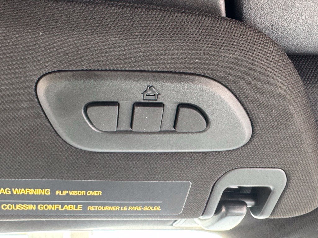 Used 2022 Chevrolet Corvette Stingray Preferred Cpe w/ Battery Protection Package RWD image 30