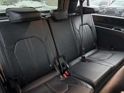 Used 2023 Ford Expedition Max Platinum image 14
