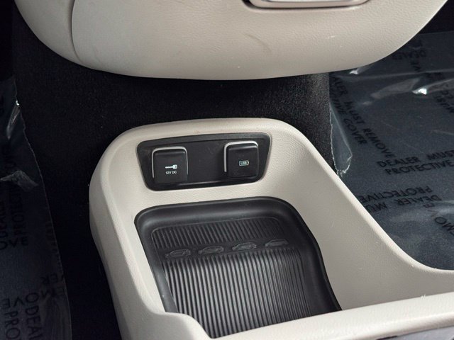 Used 2019 Chrysler Pacifica Touring Plus FWD image 21