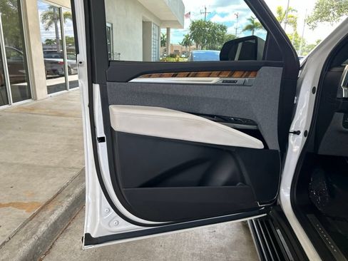 Used 2025 Cadillac Escalade Sport Platinum AWD/4WD image 59