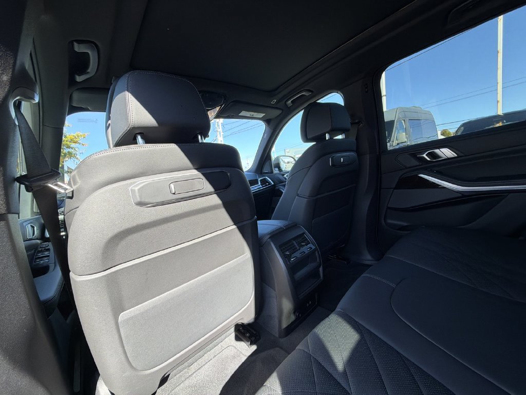 Used 2024 BMW X5 xDrive40i w/ Premium Package AWD/4WD image 20