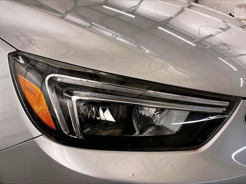 Used 2019 Buick Encore Sport Touring AWD/4WD image 27