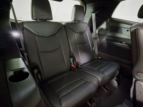 Used 2025 Cadillac XT6 Sport w/ LPO, Floor Liner Package AWD/4WD image 25