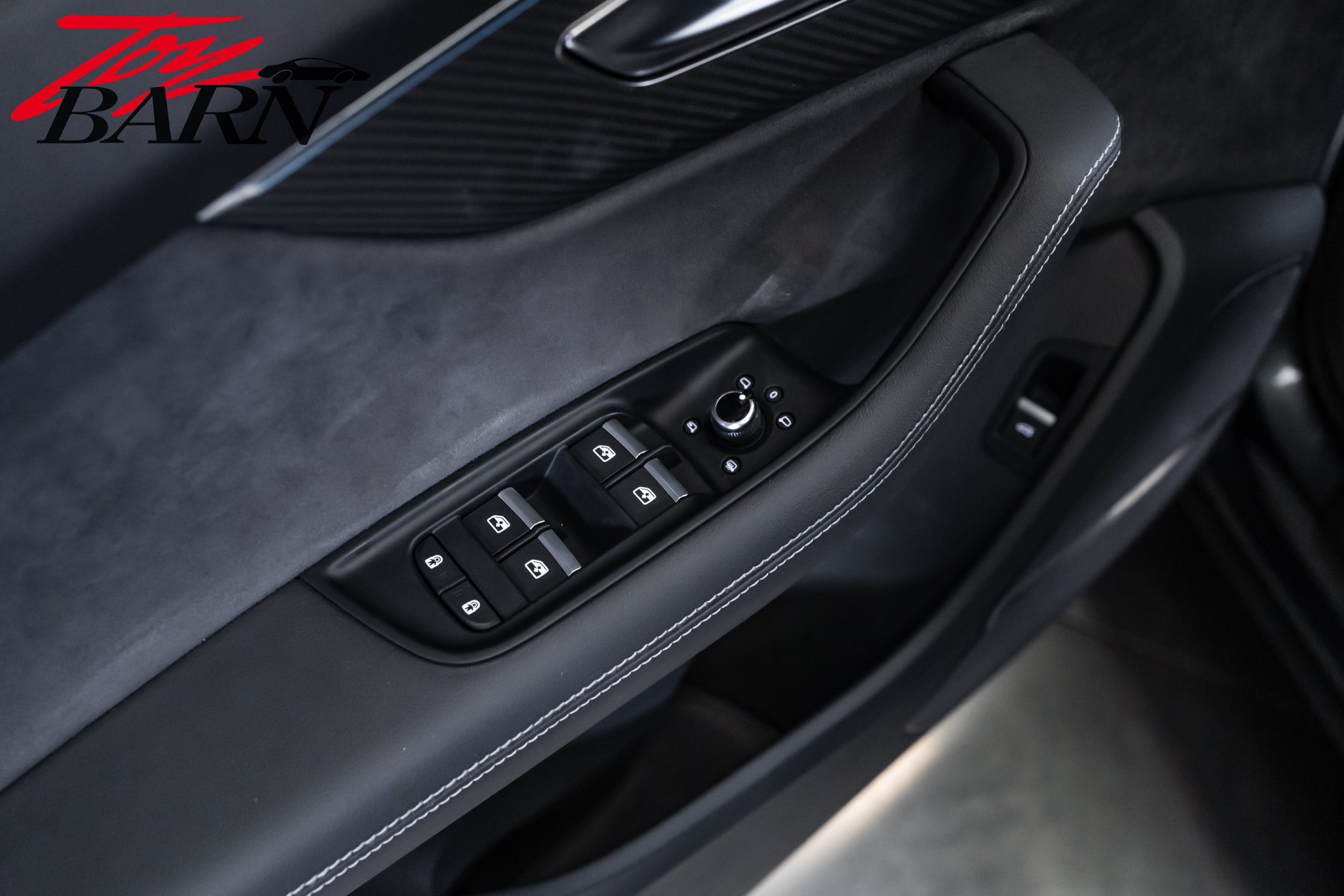 Used 2025 Audi SQ7 Premium Plus AWD/4WD image 18