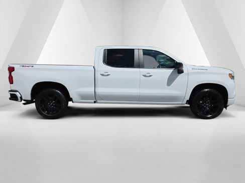 Used 2023 Chevrolet Silverado 1500 RST w/ Protection Package AWD/4WD image 4