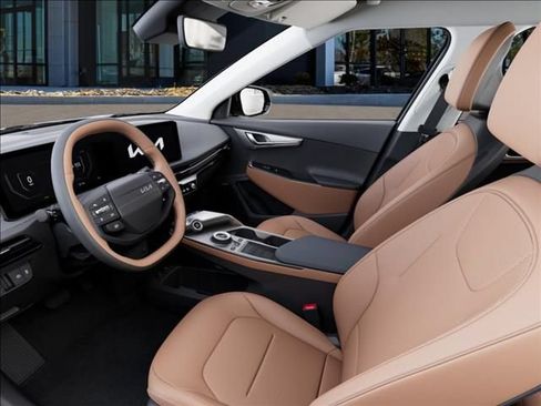 New 2026 Kia EV6 Wind RWD image 17