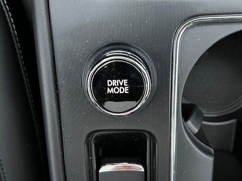 New 2026 Lincoln Corsair Premiere image 8