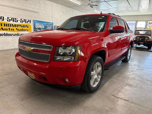 Used 2012 Chevrolet Avalanche LT AWD/4WD image 99