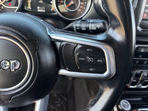 Used 2021 Jeep Wrangler Unlimited Sahara AWD/4WD image 26