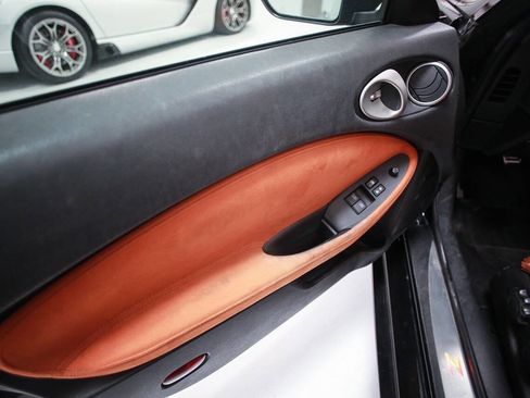 Used 2011 Nissan 370Z Touring w/ Sport Pkg RWD image 14