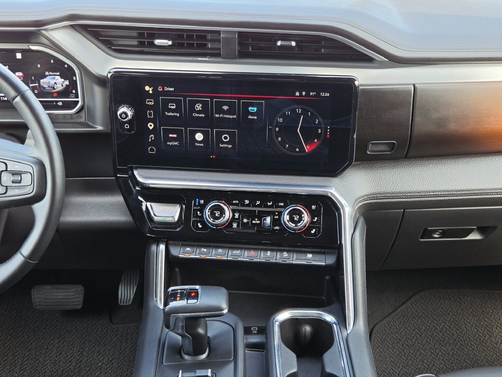 Used 2023 GMC Sierra 1500 Denali w/ Technology Package AWD/4WD image 16