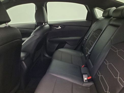 Used 2024 Kia Forte GT-Line image 18