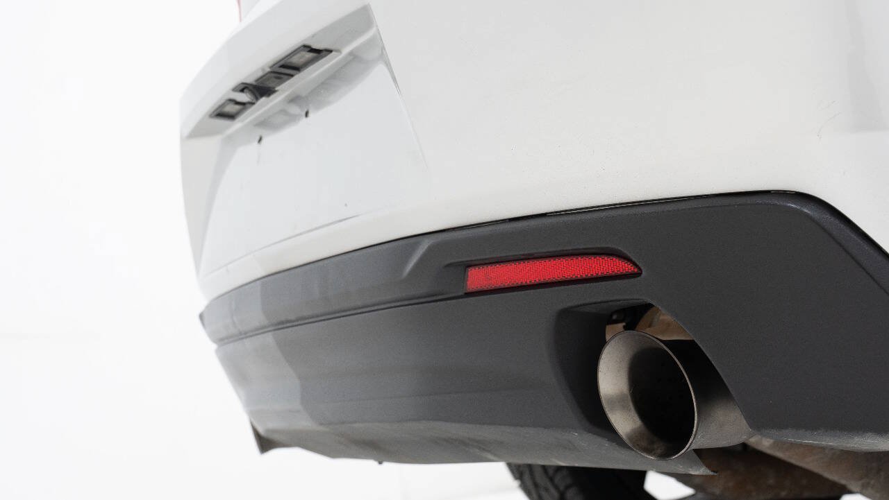 Used 2017 Chevrolet Camaro SS RWD image 16