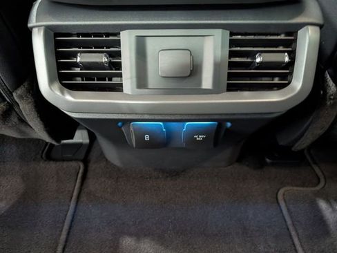 Used 2025 Ford F150 Lariat w/ Equipment Group 501A Mid image 12