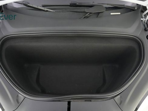 Used 2022 Tesla Model X image 29