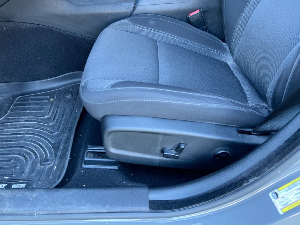 Used 2019 Dodge Charger SXT w/ Blacktop Package RWD image 14