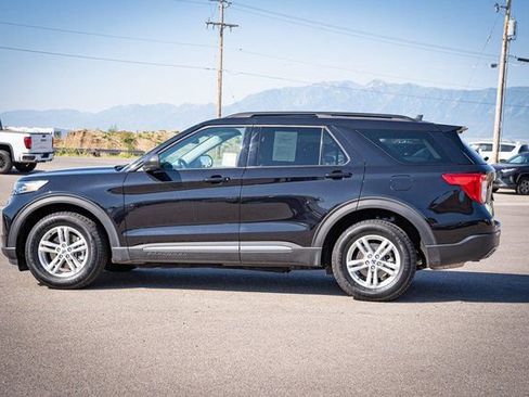 Used 2024 Ford Explorer XLT w/ Equipment Group 202A image 11