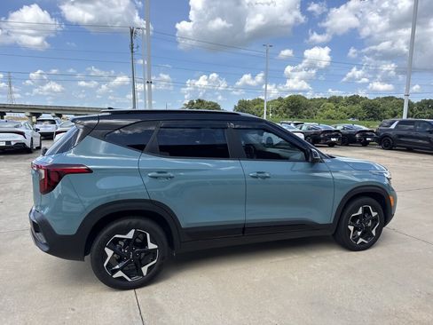 Certified 2025 Kia Seltos S FWD image 16