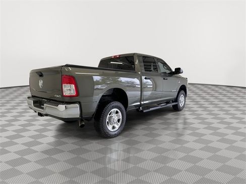 Used 2022 RAM 2500 Tradesman w/ Chrome Appearance Group image 10
