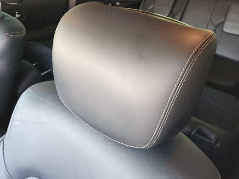 Used 2022 Nissan Armada Platinum w/ Captain's Chairs Package RWD image 24