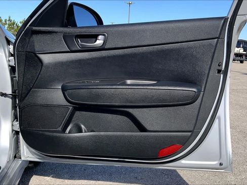 Used 2020 Kia Optima LX image 21