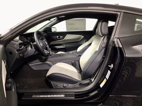 New 2025 Ford Mustang Premium image 16