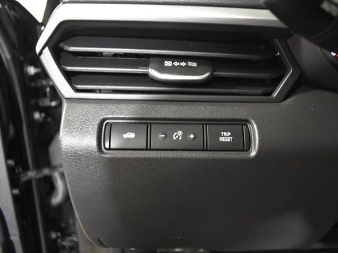 Certified 2025 Nissan Altima 2.5 S FWD image 13