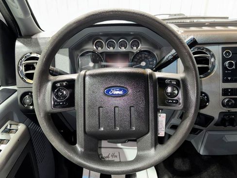 Used 2015 Ford F250 XLT w/ XLT Value Package AWD/4WD image 18