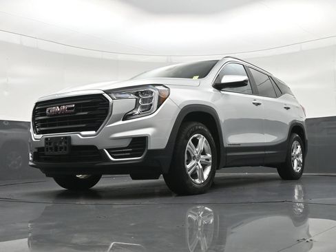 Used 2022 GMC Terrain SLE w/ Driver Convenience Package AWD/4WD image 23
