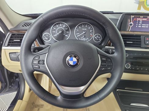 Used 2014 BMW 335i xDrive Sedan AWD/4WD image 12