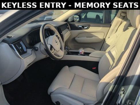 Used 2021 Volvo XC60 T5 Inscription w/ Protection Package Premier FWD image 7