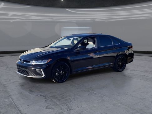 New 2026 Volkswagen Jetta SE FWD image 3