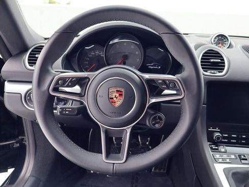 Certified 2025 Porsche 718 Cayman S RWD image 15