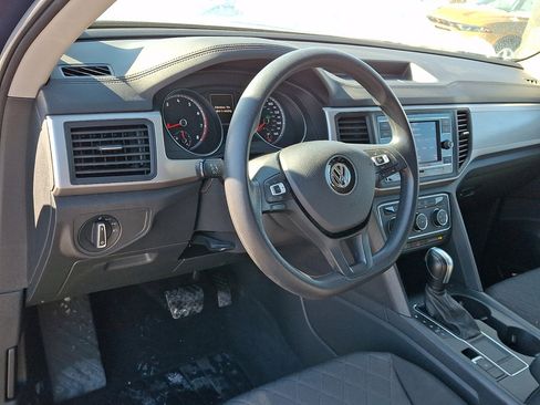 Used 2020 Volkswagen Atlas S image 25