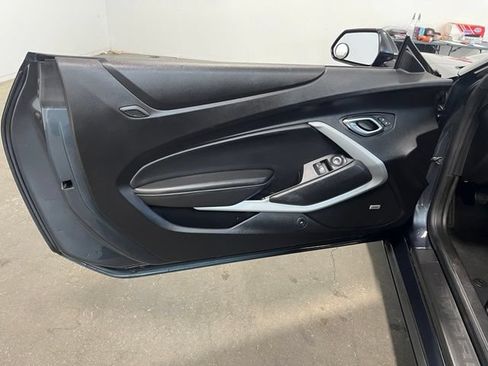 Used 2019 Chevrolet Camaro LT w/ Technology Package RWD image 18