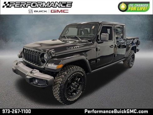 Used 2025 Jeep Gladiator Sport AWD/4WD image 1