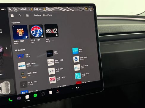 Used 2025 Tesla Model 3 Long Range AWD/4WD image 18