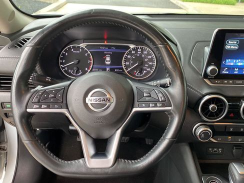 Used 2022 Nissan Sentra SV FWD image 32